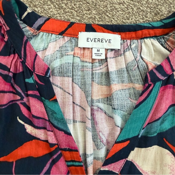 EVEREVE Multicolor Floral Button Down V Neck Blouse Women’s Size Medium EUC - Picture 3 of 8